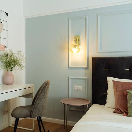 Bright 2Br Apartment - Top Location - City Balcony Bukarest Exterior foto