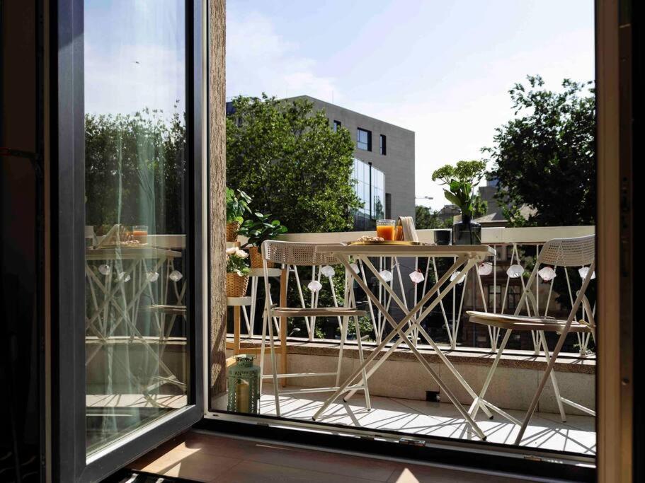 Bright 2Br Apartment - Top Location - City Balcony Bukarest Exterior foto