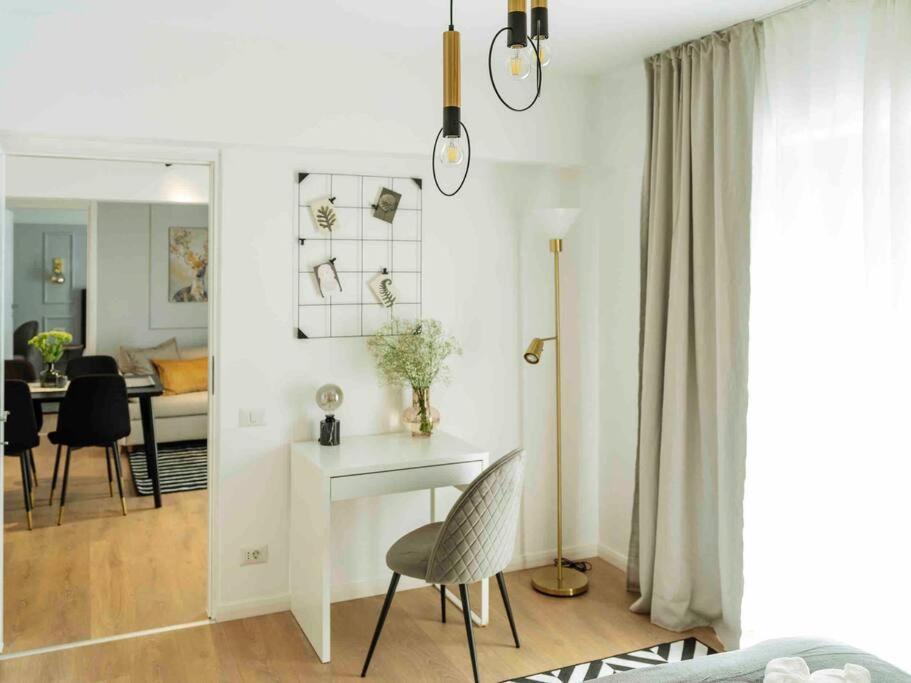 Bright 2Br Apartment - Top Location - City Balcony Bukarest Exterior foto