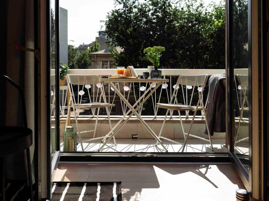 Bright 2Br Apartment - Top Location - City Balcony Bukarest Exterior foto