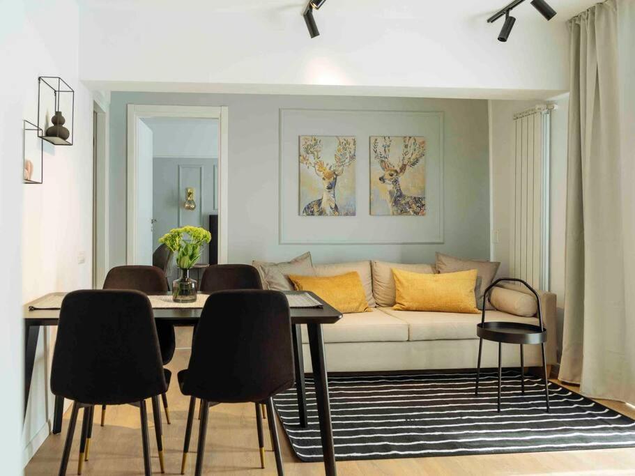 Bright 2Br Apartment - Top Location - City Balcony Bukarest Exterior foto