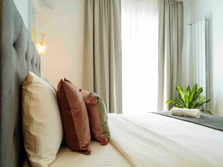 Bright 2Br Apartment - Top Location - City Balcony Bukarest Exterior foto