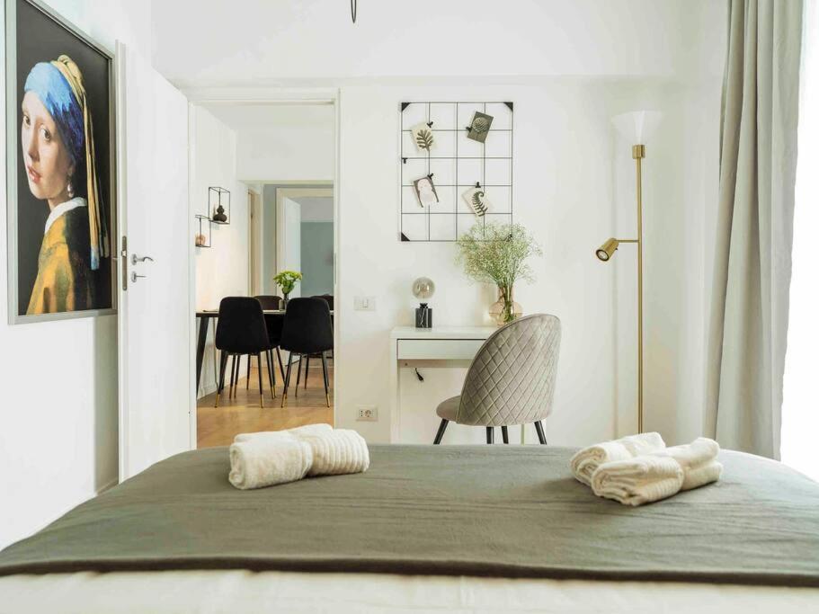 Bright 2Br Apartment - Top Location - City Balcony Bukarest Exterior foto